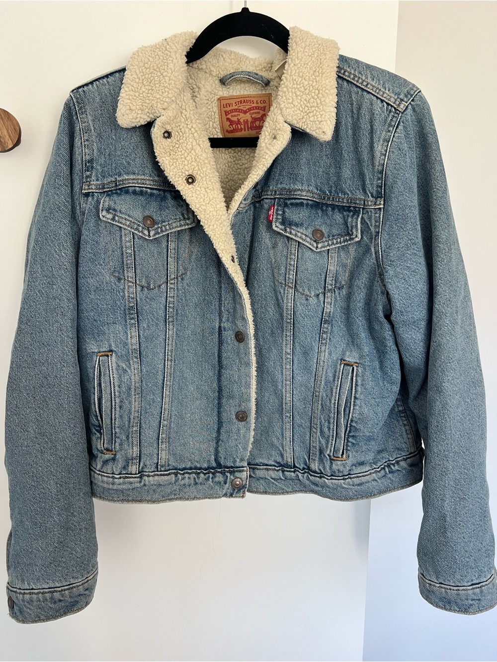 Levi's Light Blue Denim Jacket with Cream Sherpa Lining